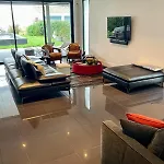 De Luxe, Proche Bordeaux, Parking Prive فيلة