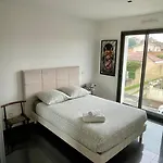 De Luxe, Proche Bordeaux, Parking Prive * بروج
