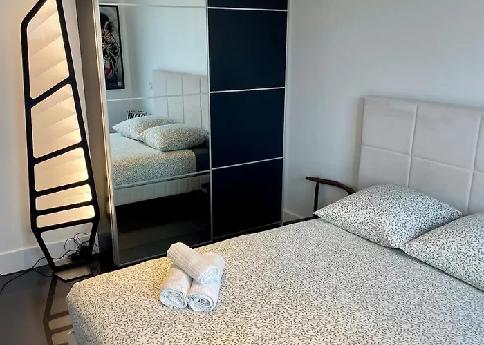 De Luxe, Proche Bordeaux, Parking Prive וילה *