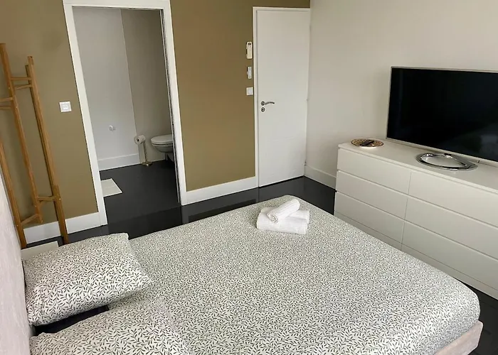 De Luxe, Proche Bordeaux, Parking Prive *