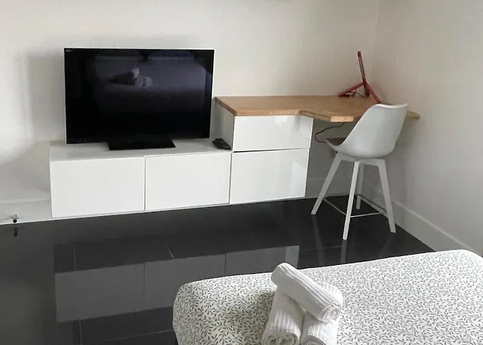 De Luxe, Proche Bordeaux, Parking Prive וילה ברוז'